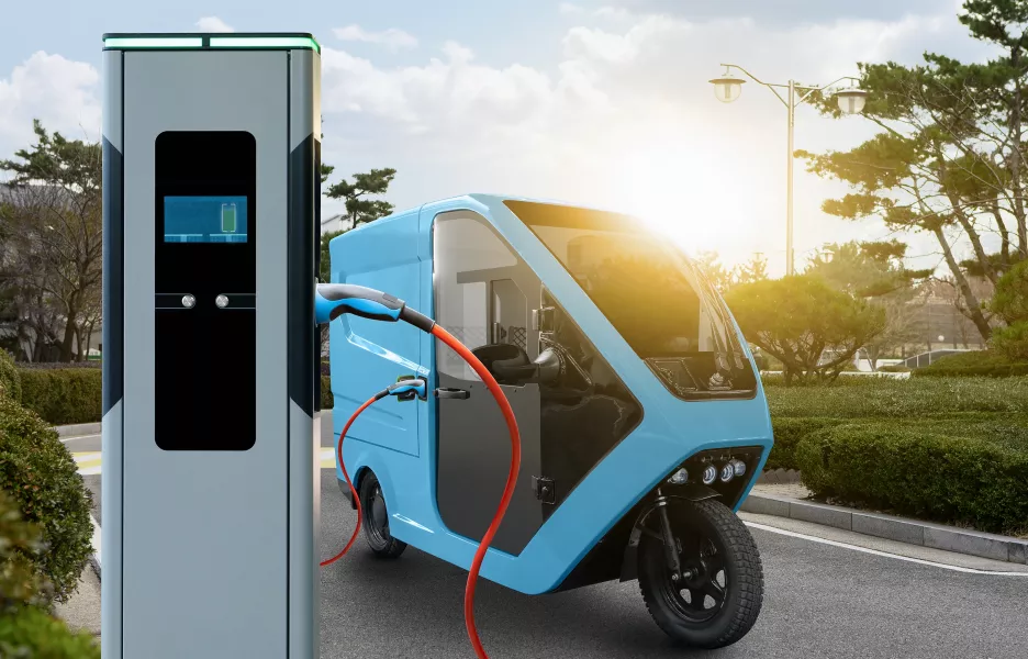 Triporteur électrique urbain pour des livraisons durables. 